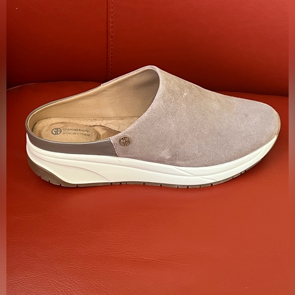 GIANI BERNINI suede open back slip on shoes - Picture 2 of 7